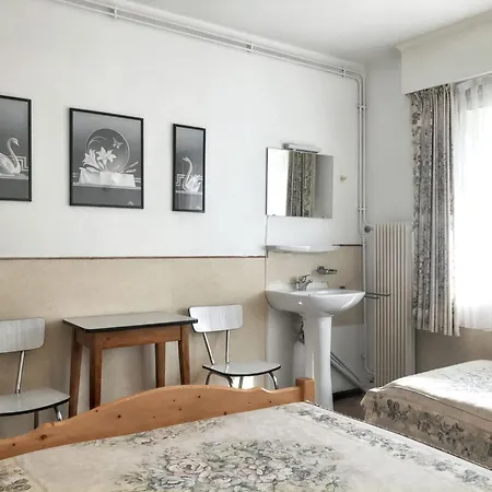 Apartment De 2 A Paris A 100 M De La Avec Vue Sur La Terrasse Amenagee Et Wifi *